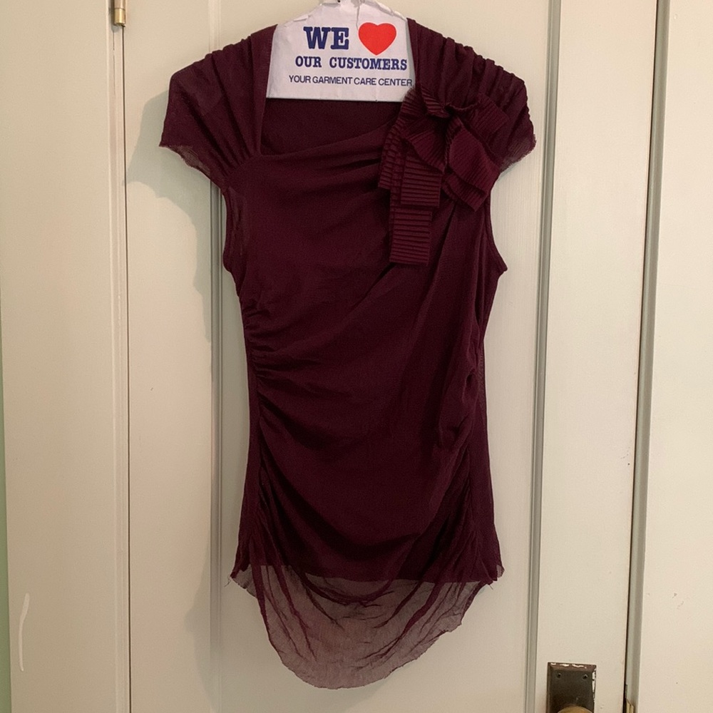 Asymmetrical sleeveless blouse Medium